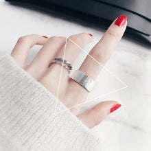 “S925 sterling silver plating” minimalist glossy open ring female ins wind retro twist lock chain index finger ring middle finger ring finger Netflix same models explosion jewelry