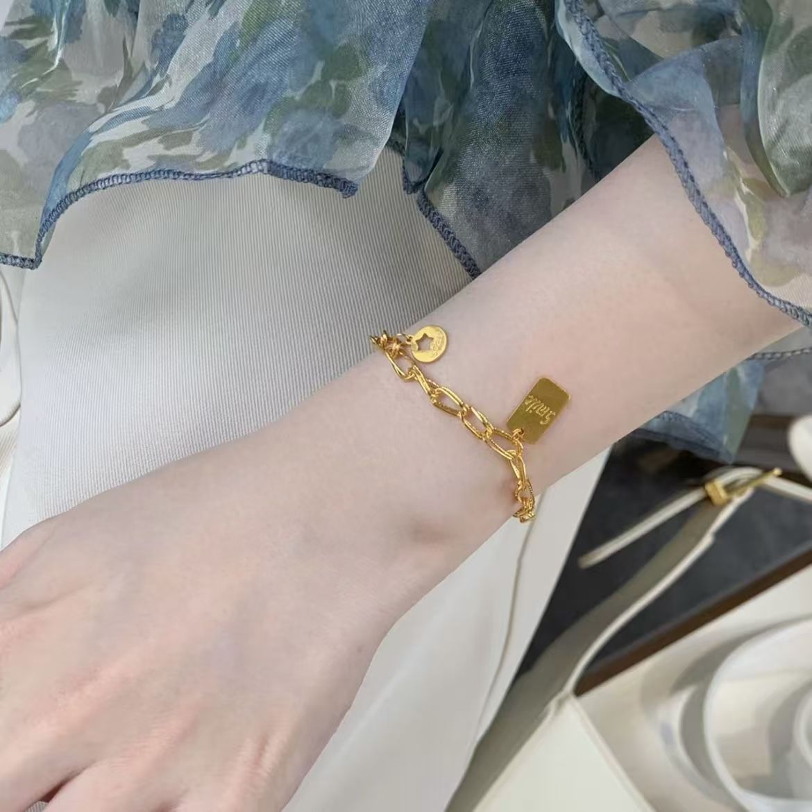 Star Wish Bracelet, INS Blast Design, Square Smile Plaque, Two Layer Star Skeleton Chain, 18K Gold Banded, Lucky Pack Item, Suitable as Girl's Anniversary Gift